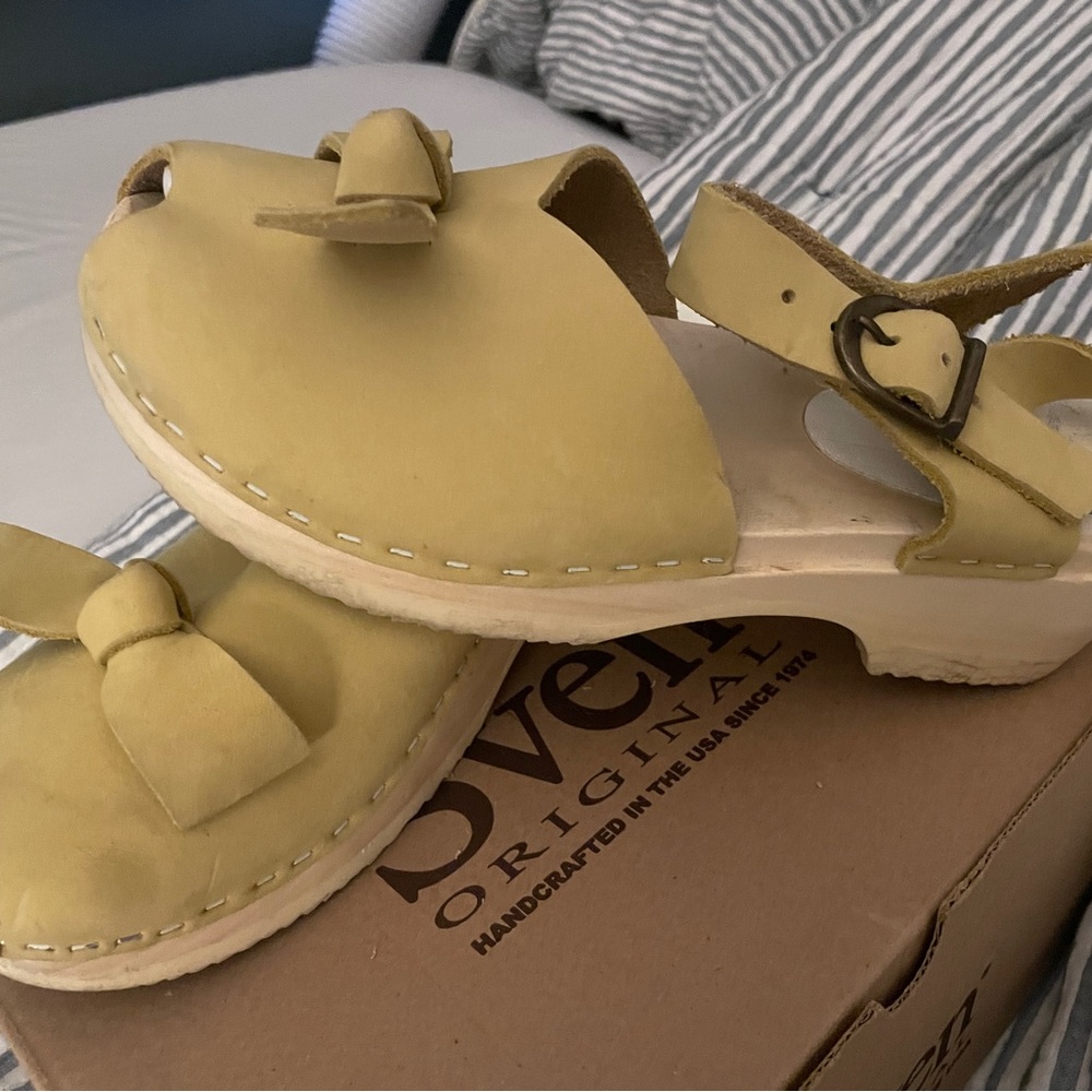 Sven yellow leather sandal clog size 38- worn 3-4 times. Beautiful handmade -MN